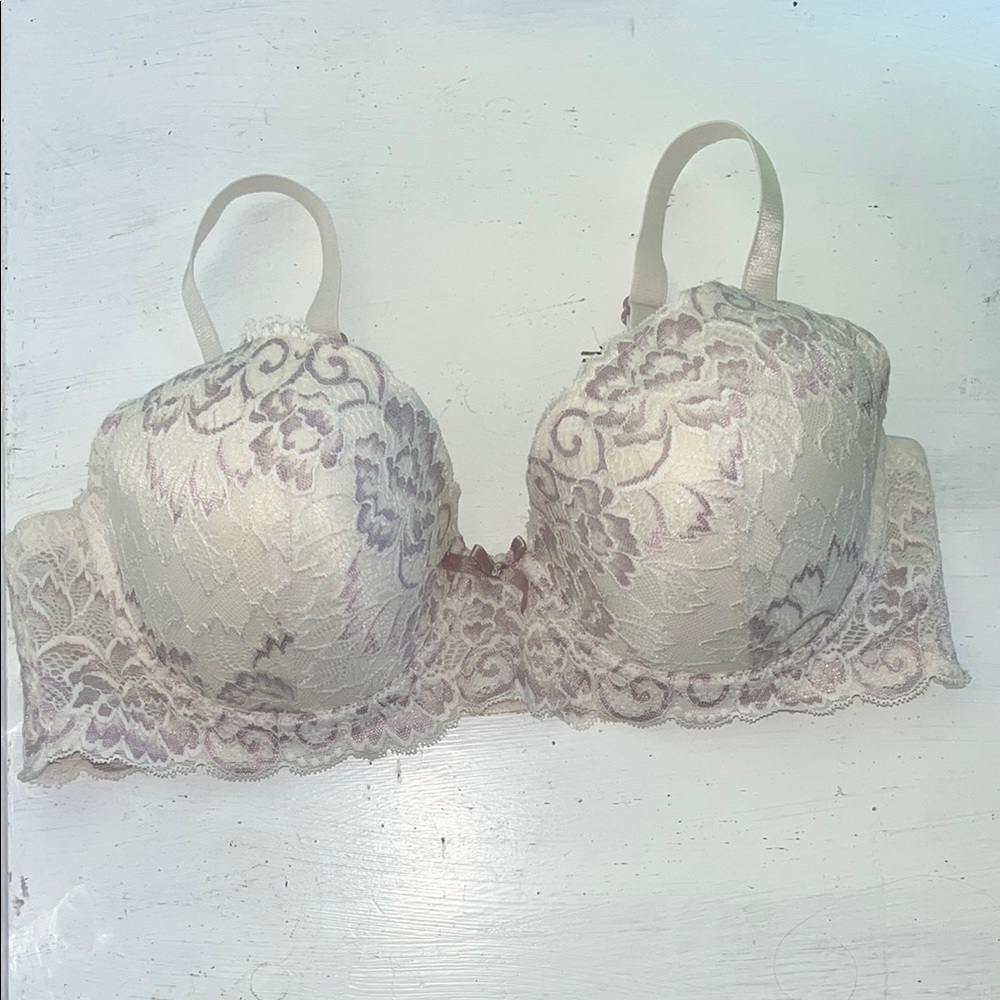Jessica Simpson Purple and Cream Lace Bra with Underwire